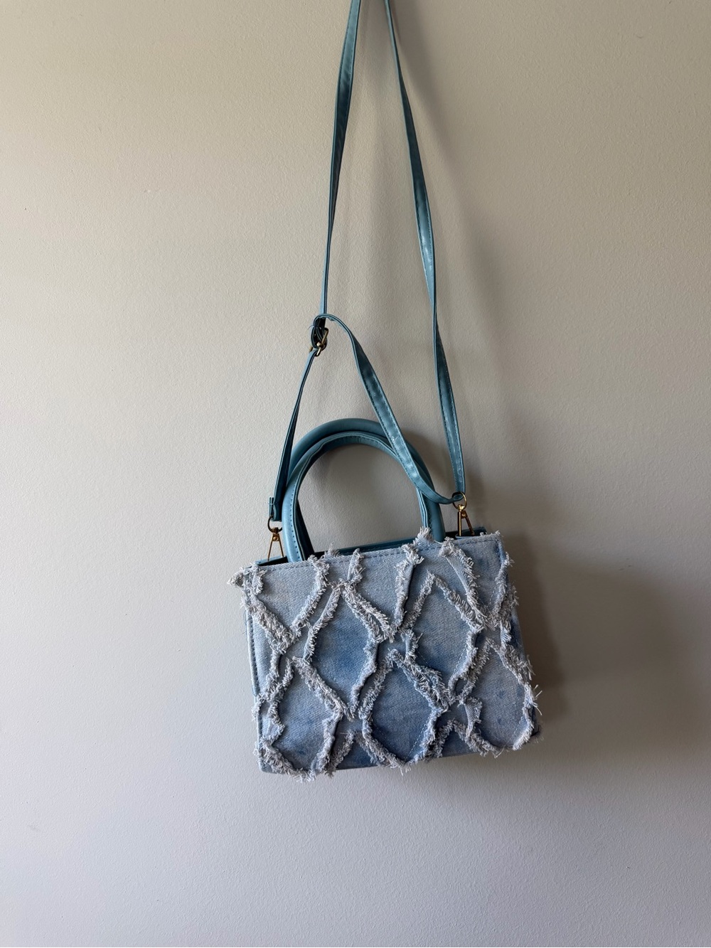 Light Blue Denim Frayed Pattern Tote Bag - Picture 2 of 4